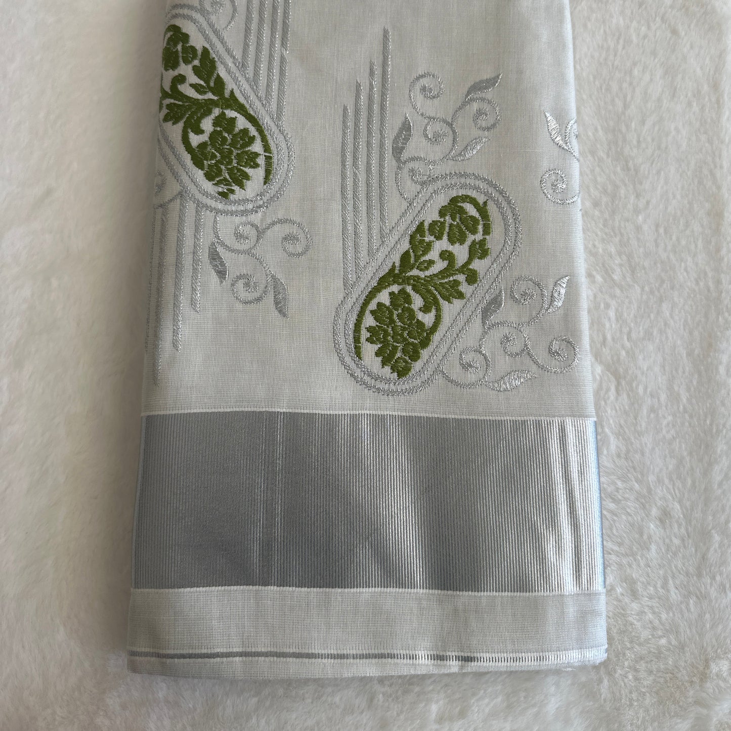 Kerala tissue saree