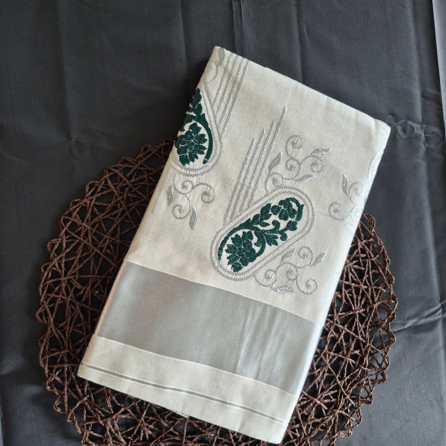 Kerala tissue saree