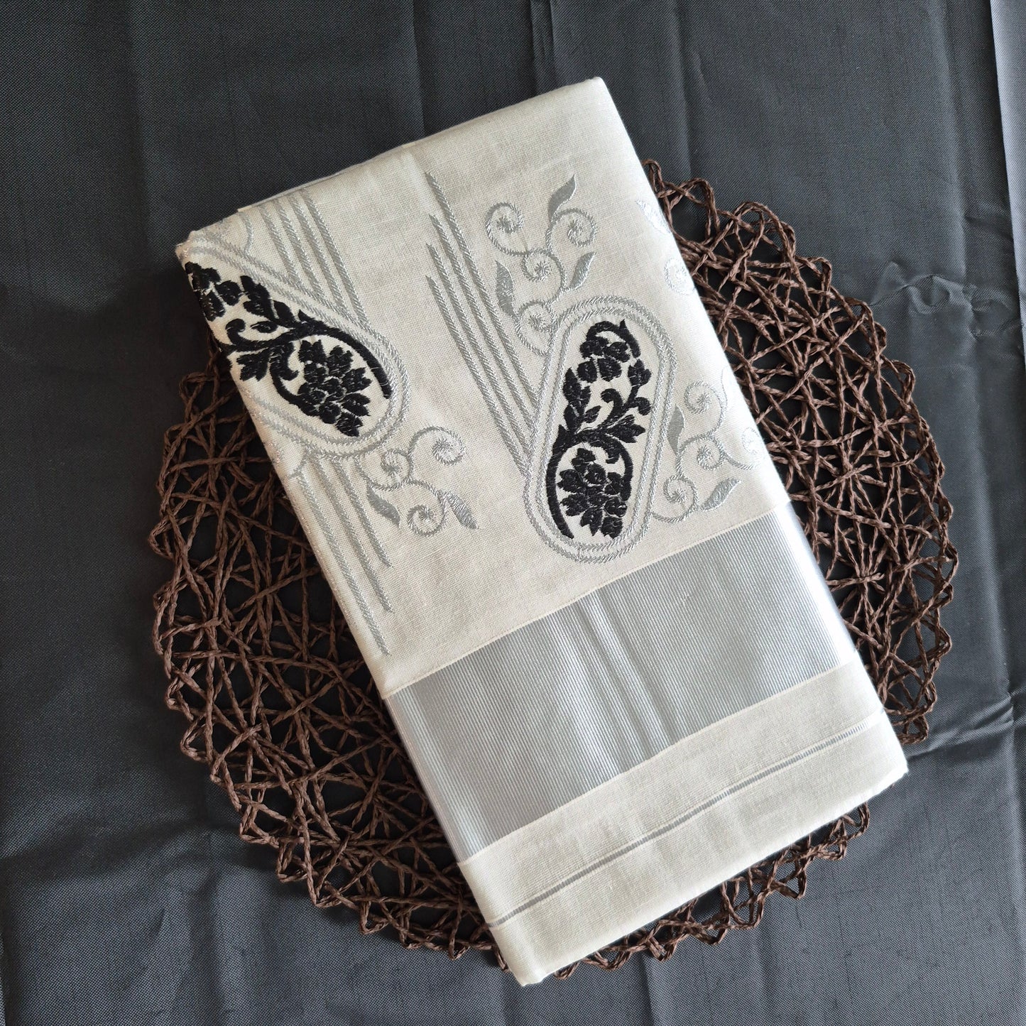 Kerala tissue saree